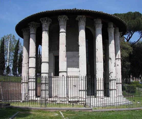 555x465px-Temple_of_Hercules_Victor_35.jpg.webp.jpg